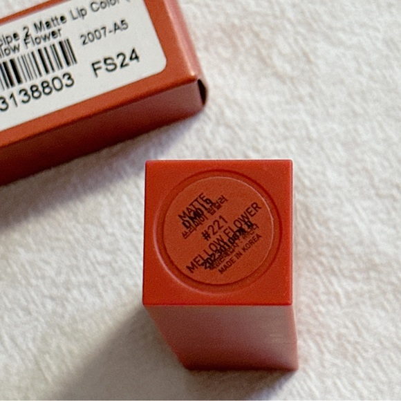 3CE Lipstick - 221 Mellow Flower - Picture 2 of 2